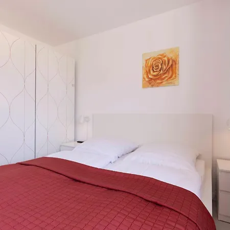 Διαμέρισμα Str123l Sarah *